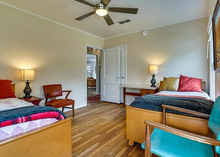 Work & Play In Worth! Retro 5 Mi To Tcu Holiday home Fort Worth